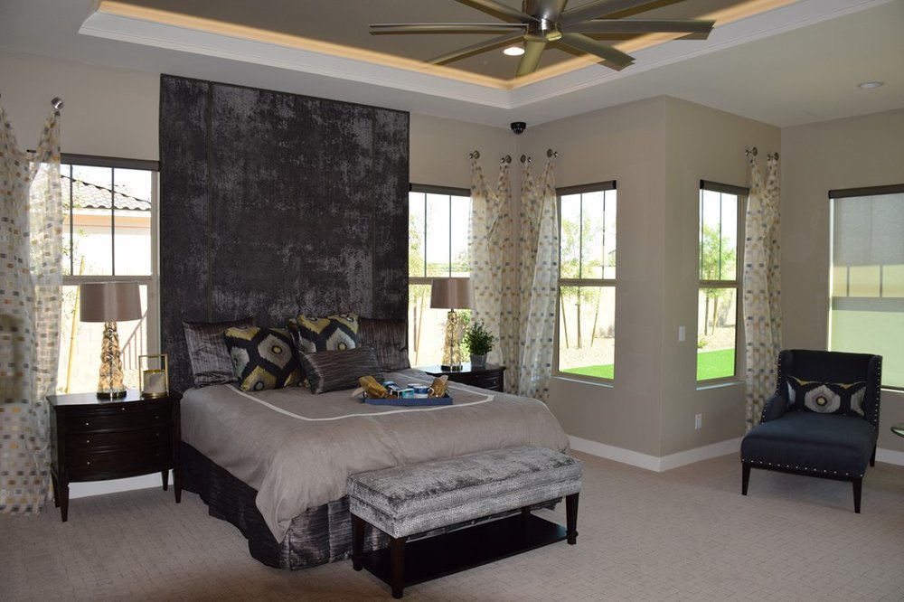 bedroom with ceiling fan